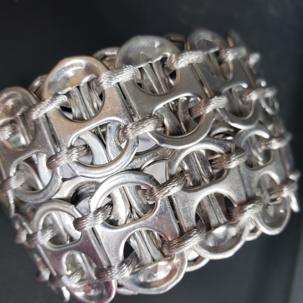 Soda Pop Top Bracelet - Picture 3 of 6